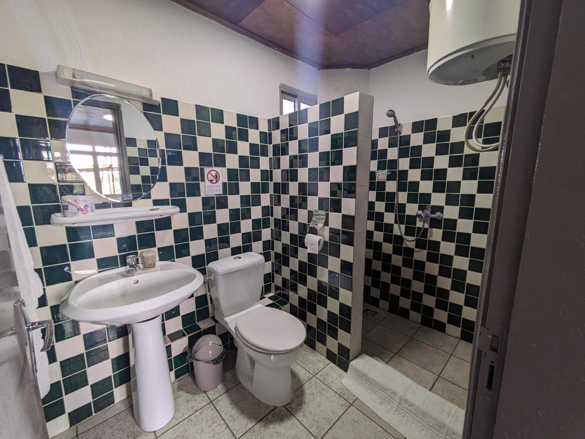 Foyer Du Marin - Deutsche Seemannsmission Douala Eksteriør billede