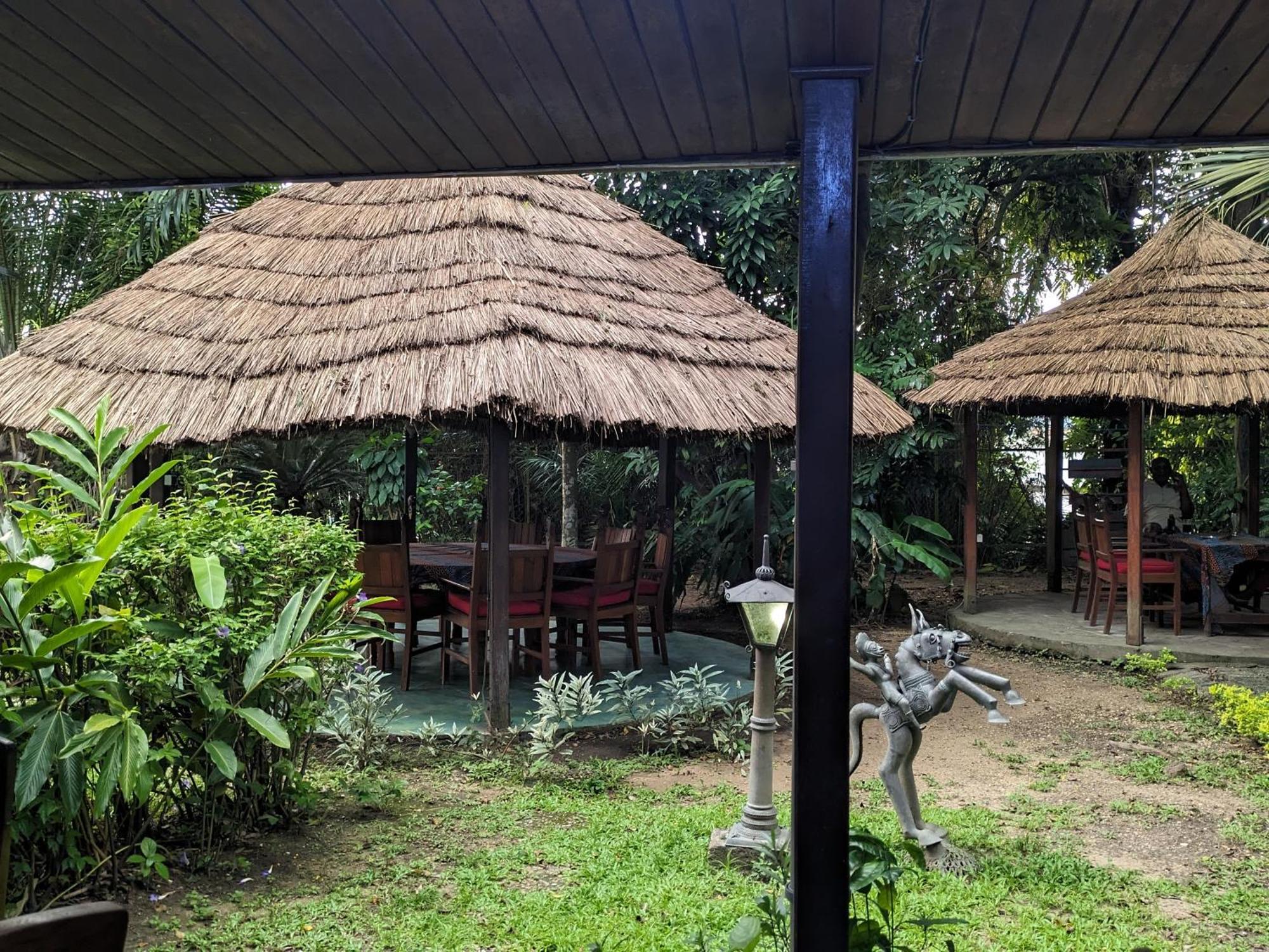 Foyer Du Marin Hotel Douala Eksteriør billede